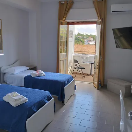 Adriano Bed & Breakfast *