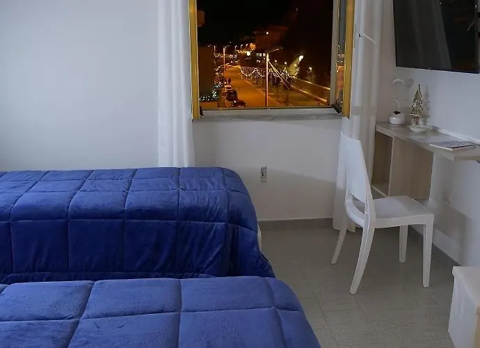 Oda ve Kahvaltı Adriano